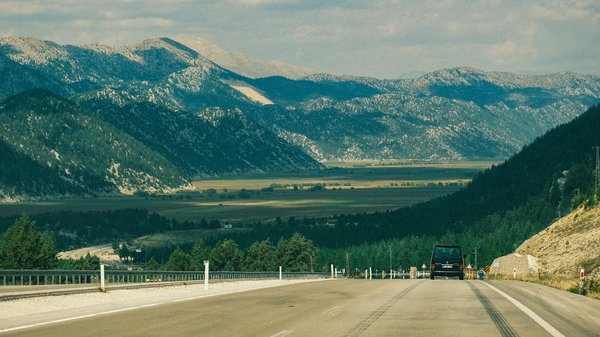 Location voiture électrique : la conduite silencieuse et verte